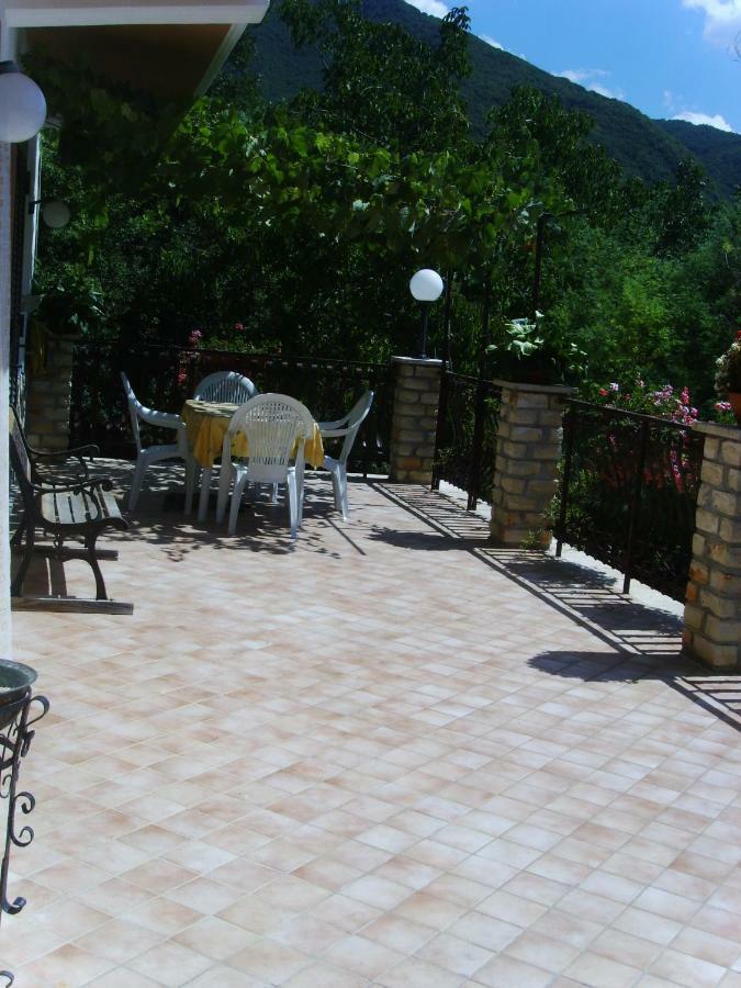Bed and Breakfast Casa Lieta Subiaco Exterior foto