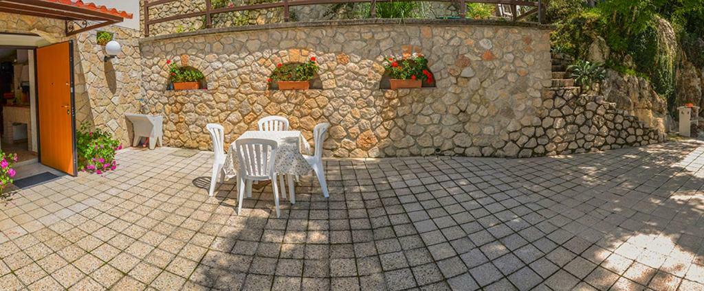Bed and Breakfast Casa Lieta Subiaco Exterior foto