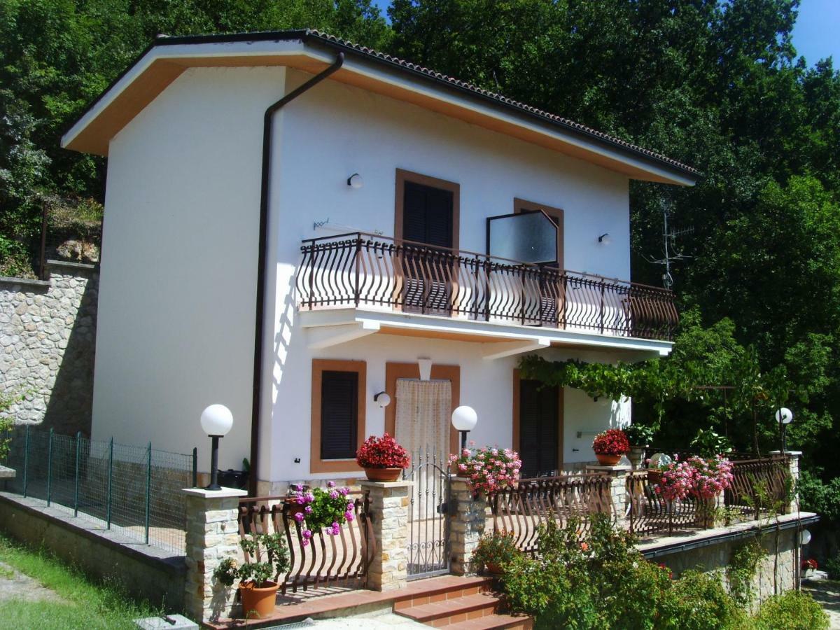 Bed and Breakfast Casa Lieta Subiaco Exterior foto